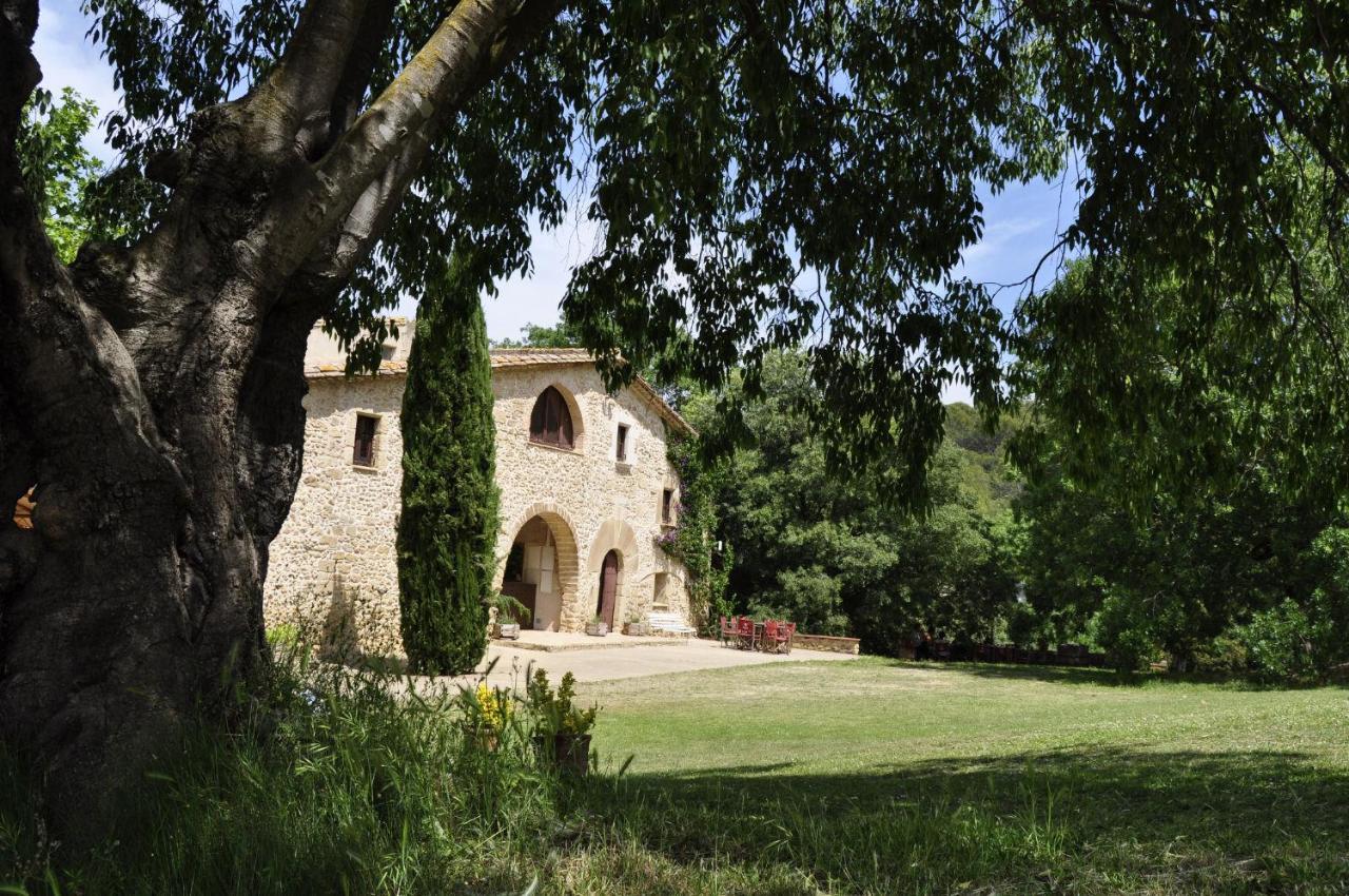 Хостел Mas Pages Sant Esteve De Guialbes Экстерьер фото